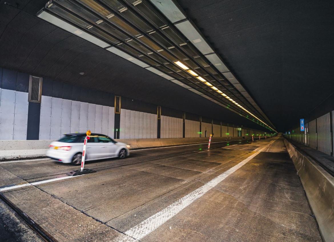 Binnen in de Beverentunnel.